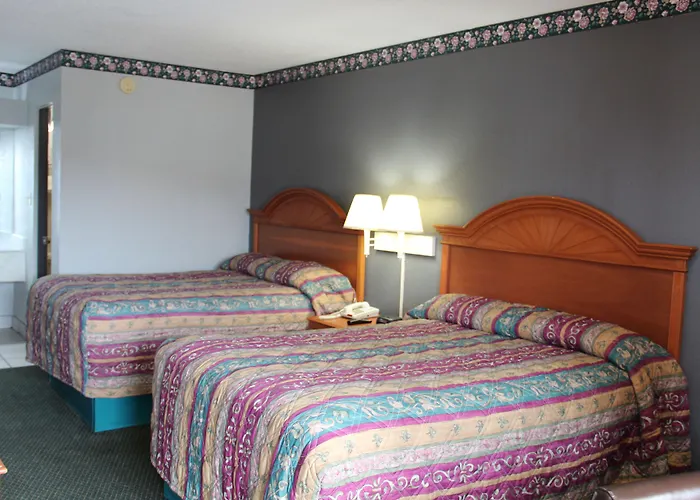 Pet Friendly hotel: Sandcastle Inn